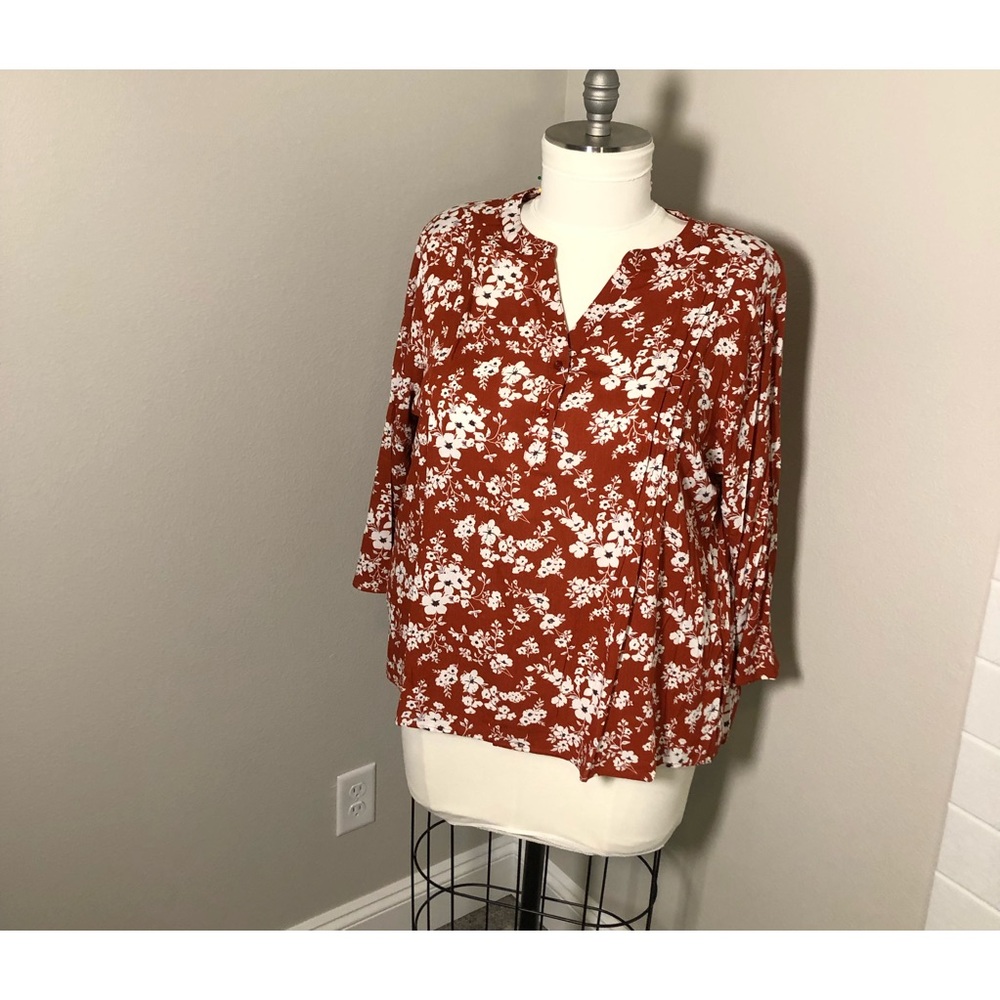 Plus Size 3/4 Sleeve Floral Blouse